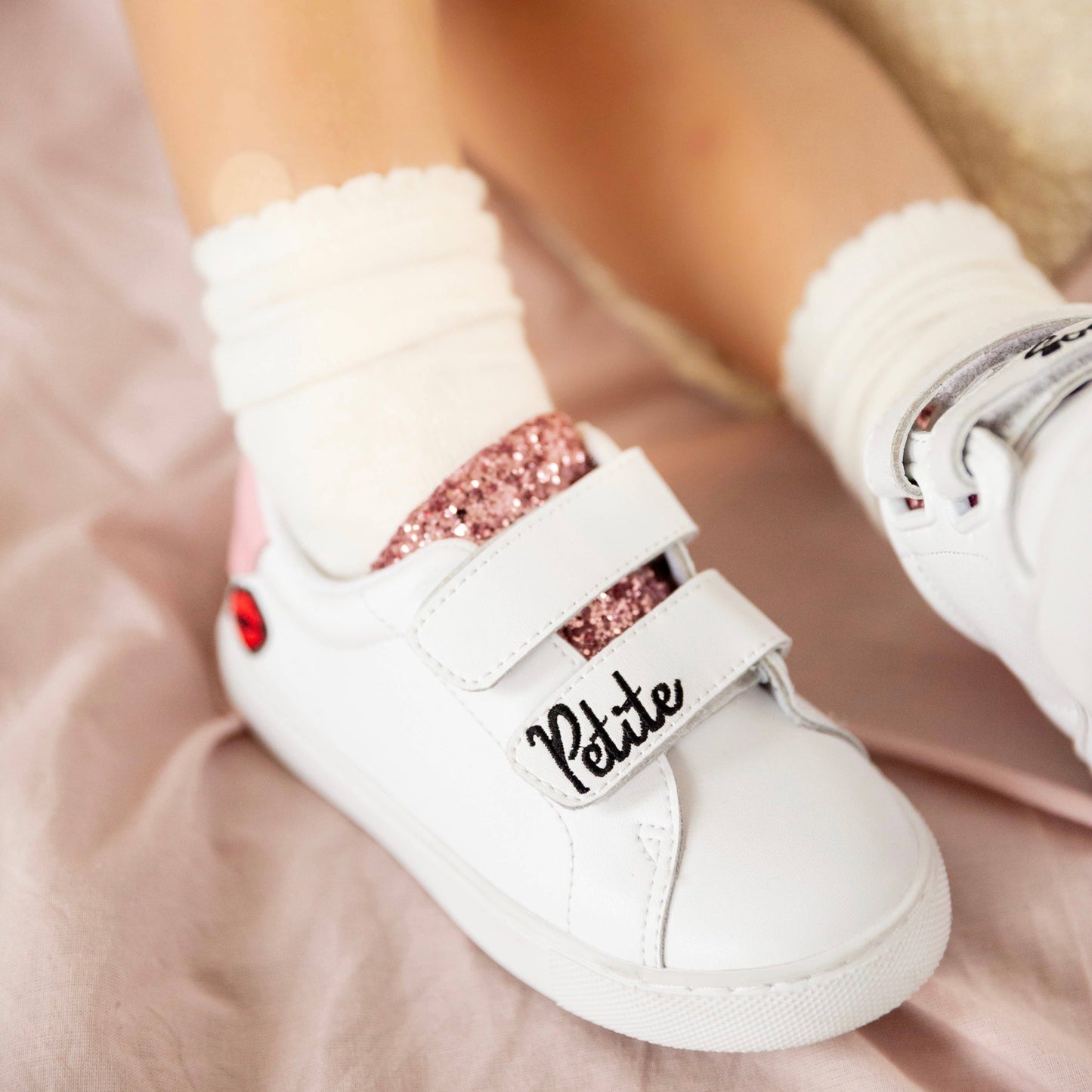 Mini Edith-Little Sister: WHITE