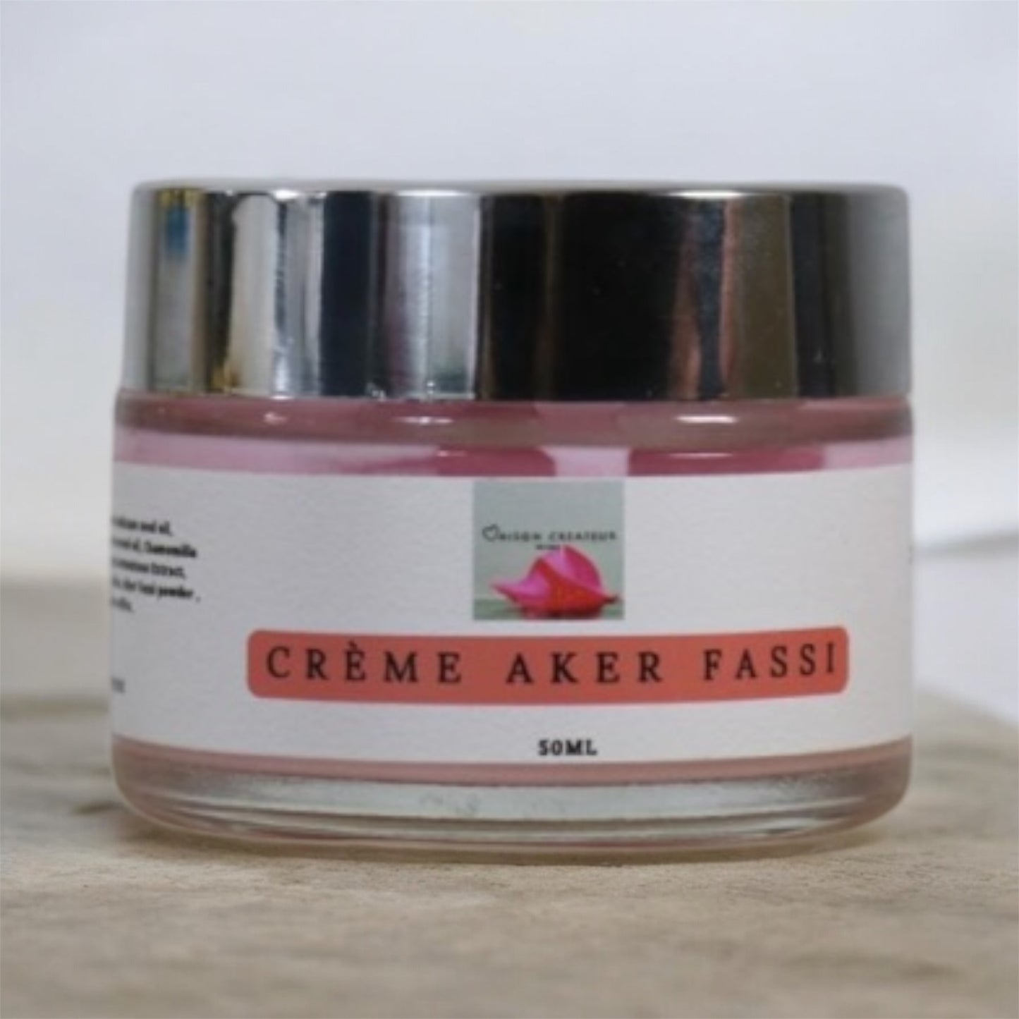 Routine Skincare Aker Fassi
CS Beauty
Gamme : Soins Naturels Visage | Aker Fassi
⸻
Description :
Plongez dans l’univers de la beauté orientale avec le rituel