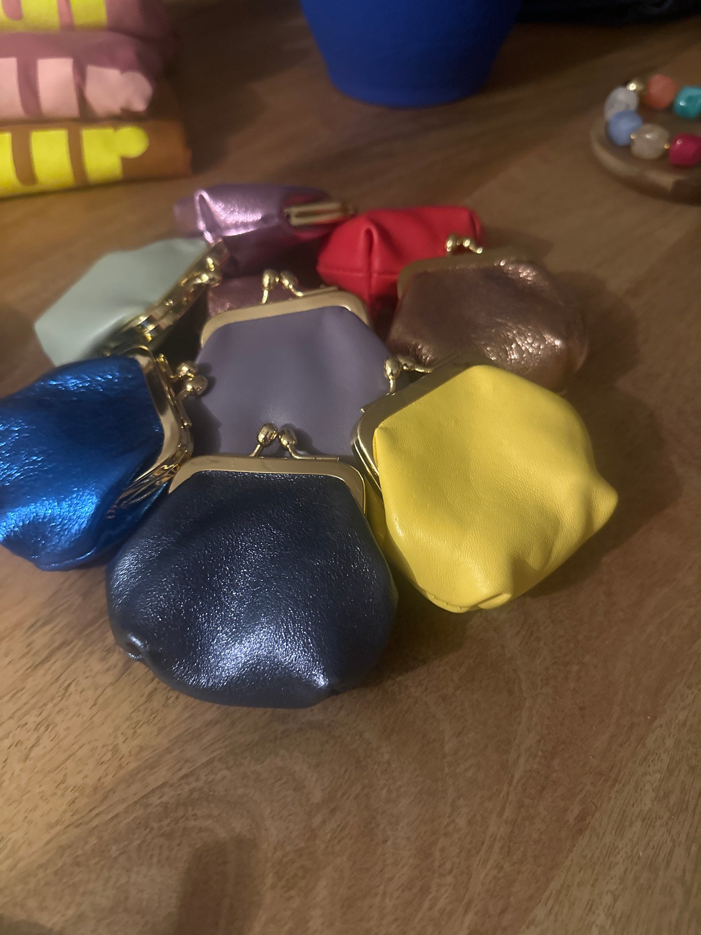 Porte-Monnaie Rétro Fermoir Doré — Cuir Upcyclé
