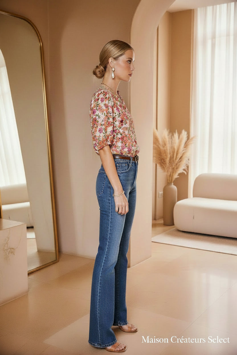 Blouse florale fuchsia, détail col volanté