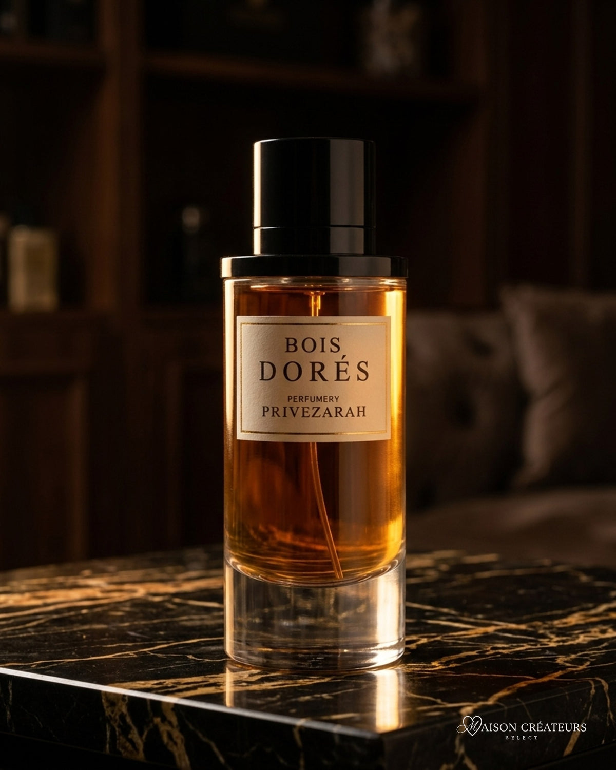 Parfum Bois Dorés Paris Corner sur marbre noir veiné d'or