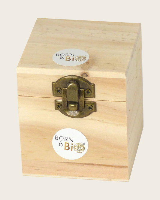 Boîte en bois pour quatre flacons d'huiles essentielles, fermoir laiton
