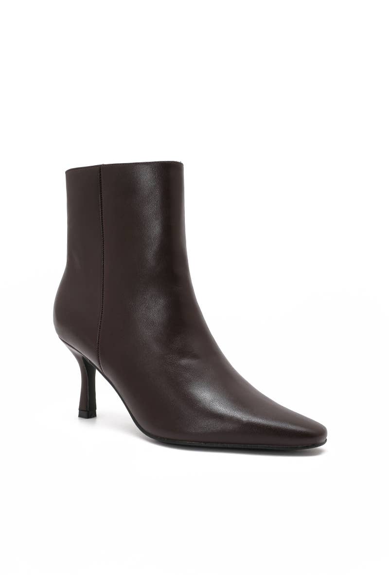 Bottines élégantes à talon fin et bout pointu Noir