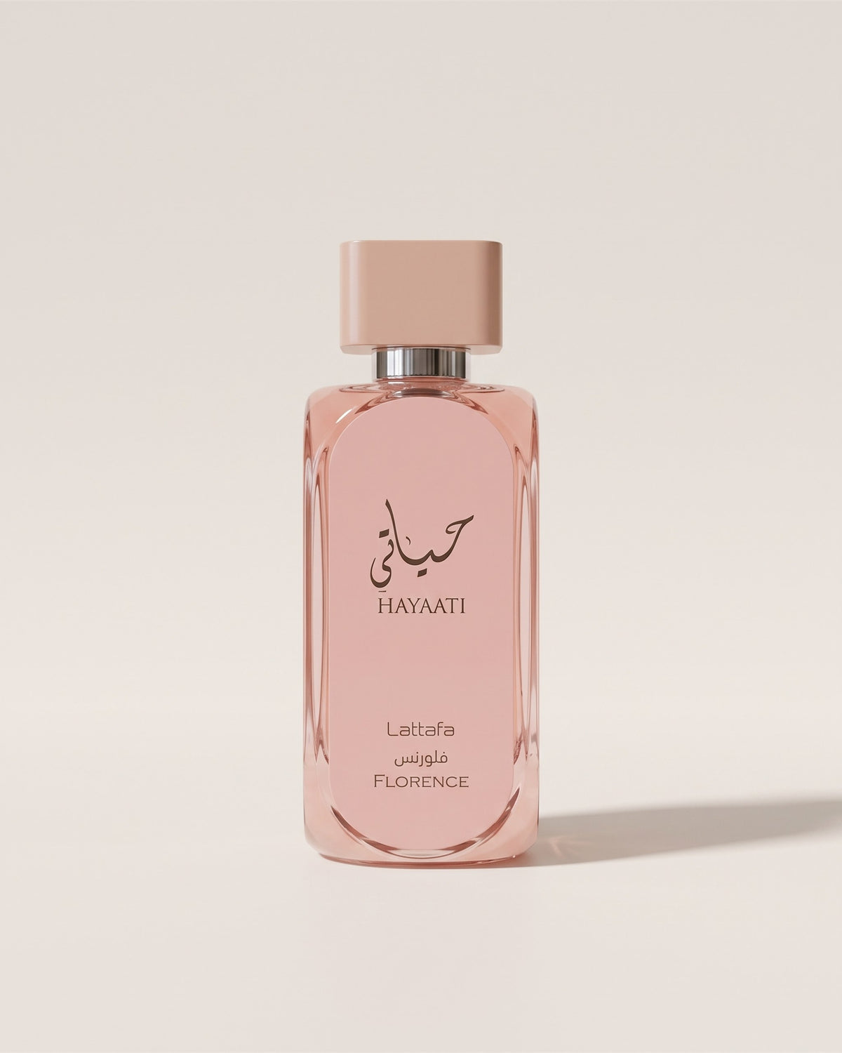 Eau de parfum Hayaati Florence de Lattafa, flacon rose à bouchon beige rosé