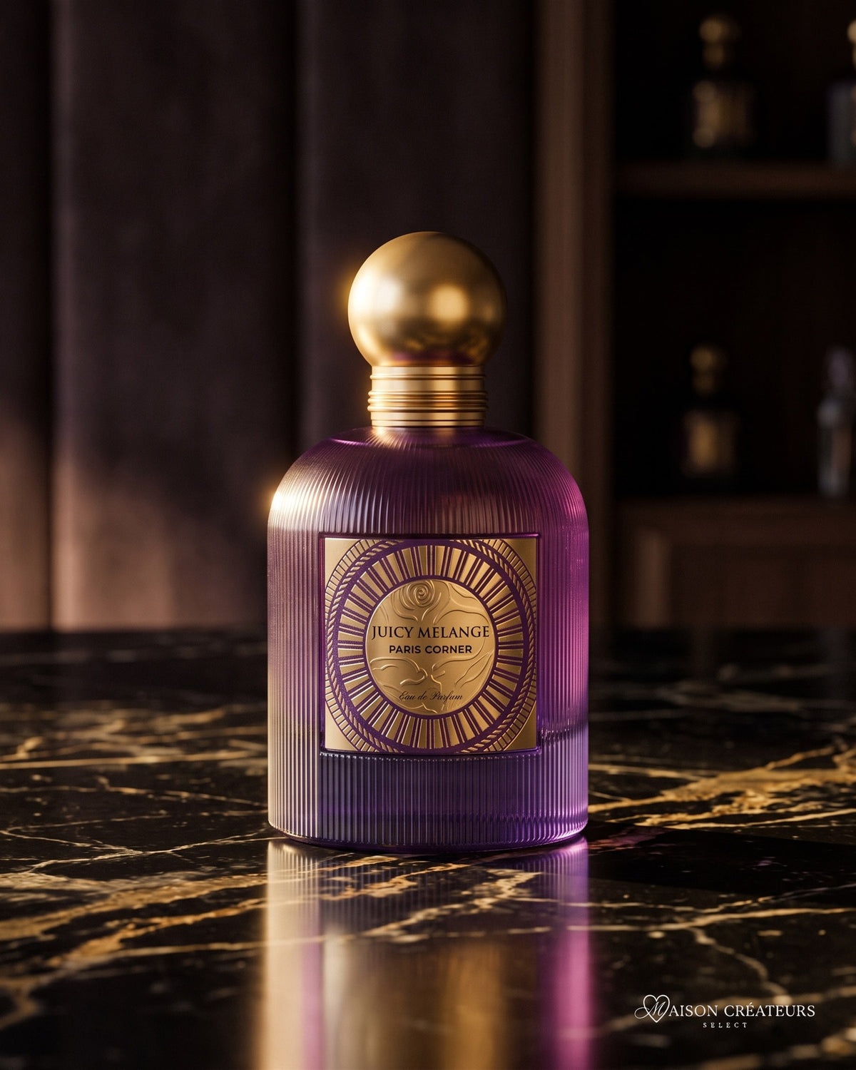Parfum Juicy Melange Paris Corner sur marbre noir veiné d'or