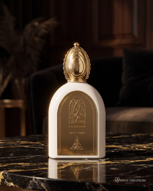 Parfum Misty Dawn Musk Collection sur marbre noir veiné d'or