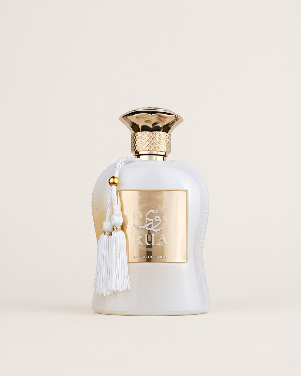 Eau de parfum RUA de Paris Corner, flacon blanc nacré à pompon